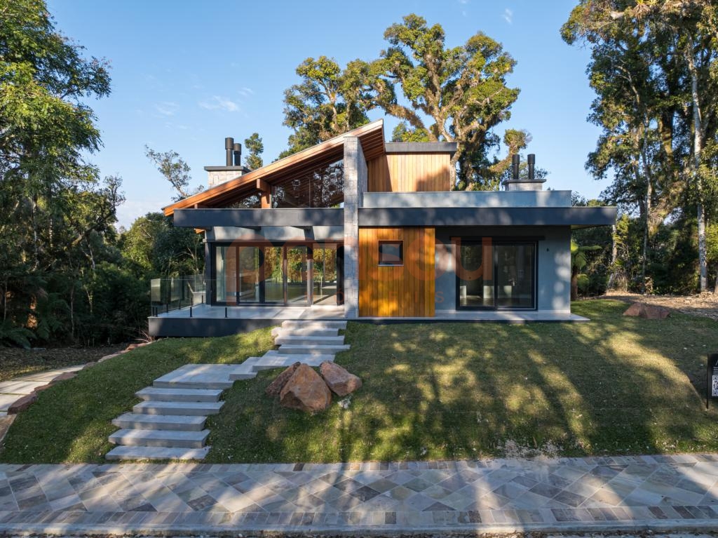 Casa 3 Dormitórios