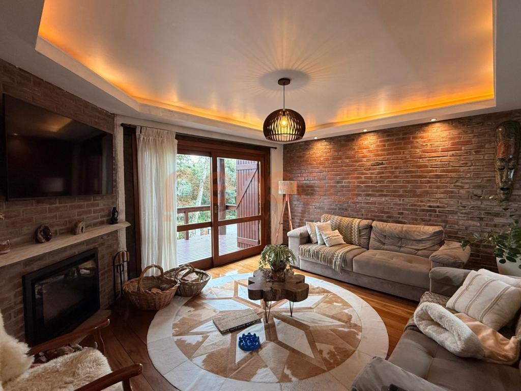 Casa 3 Dormitórios
