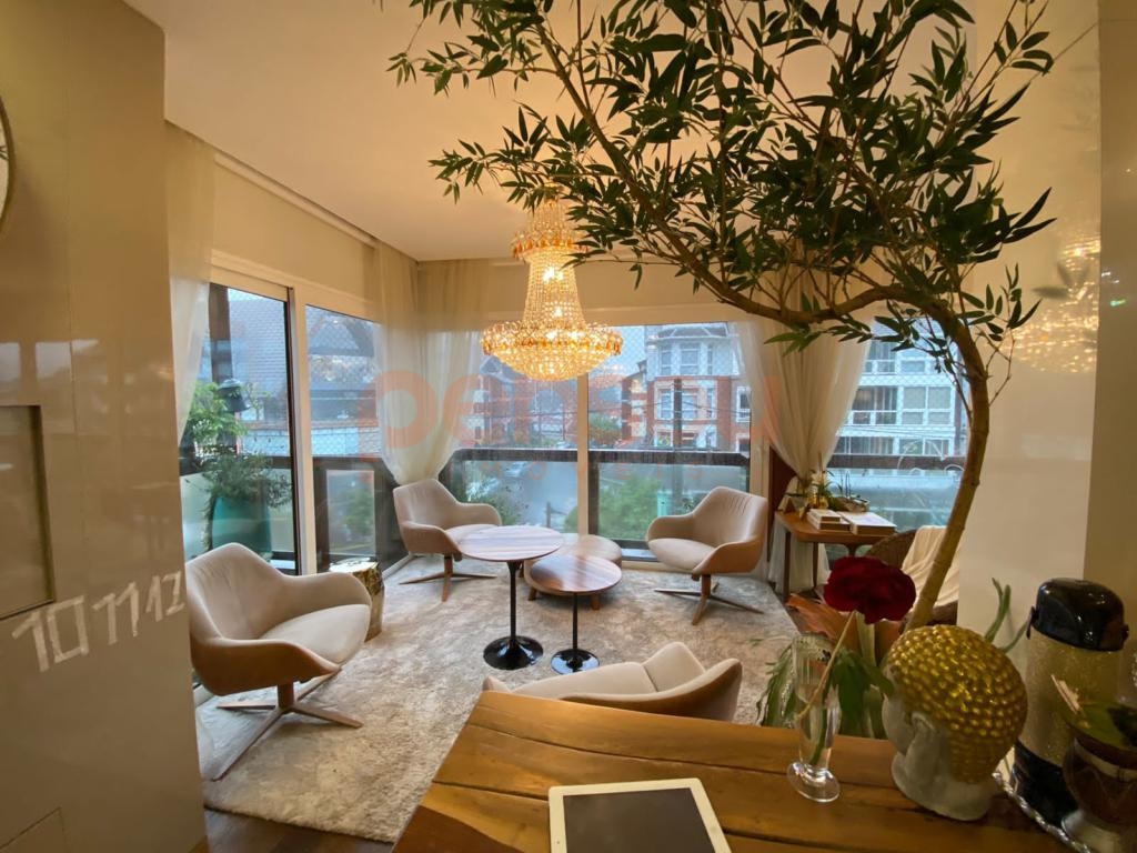 Apartamento 3 Dormitórios