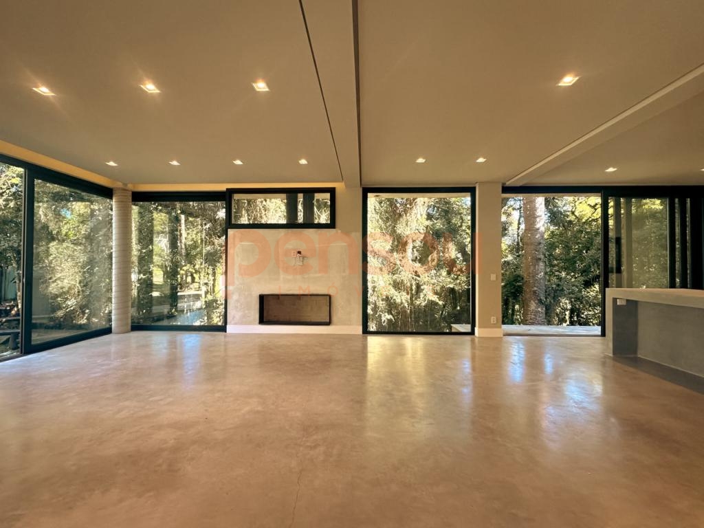 Casa 3 Dormitórios