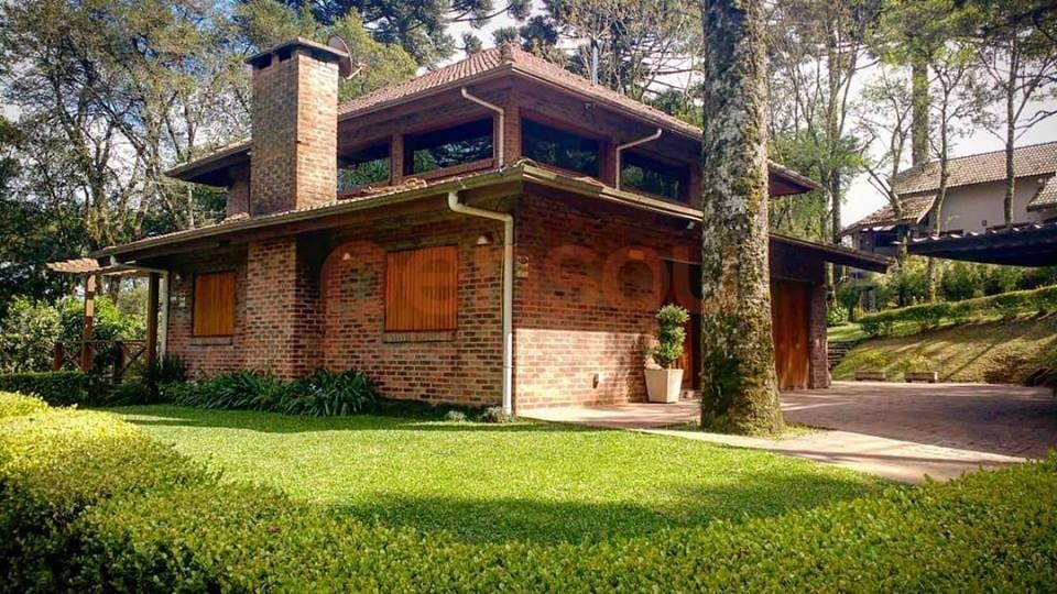 Casa 3 Dormitórios