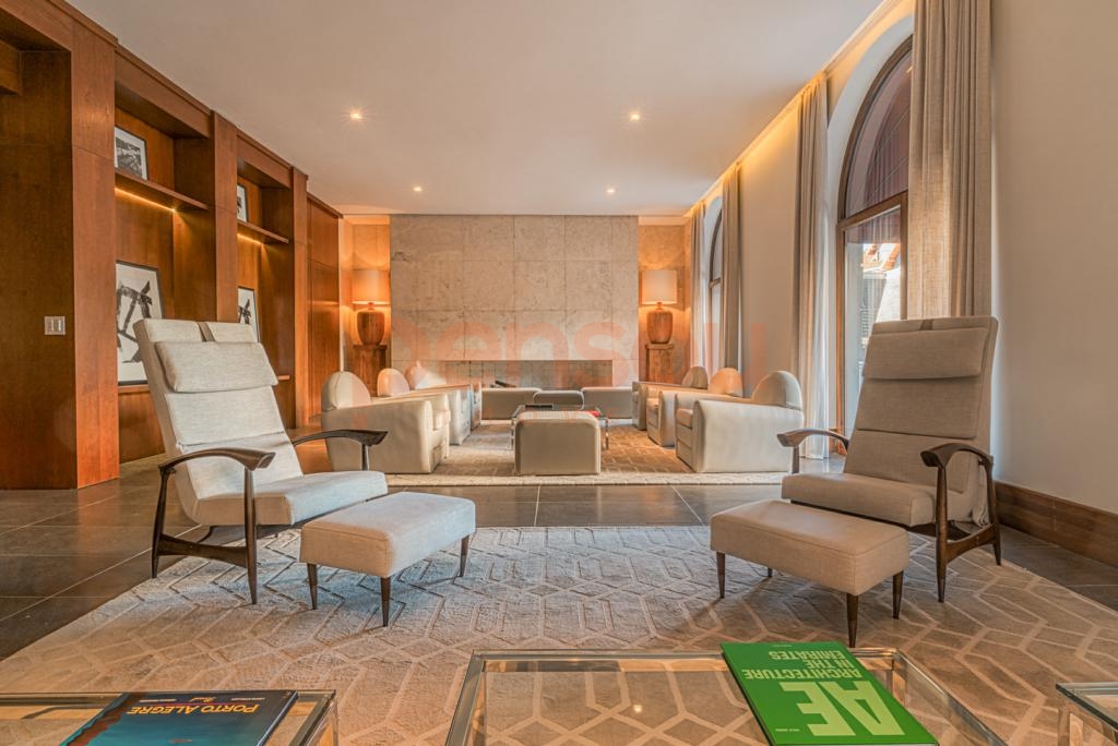 Apartamento 4 ou + Dormitórios