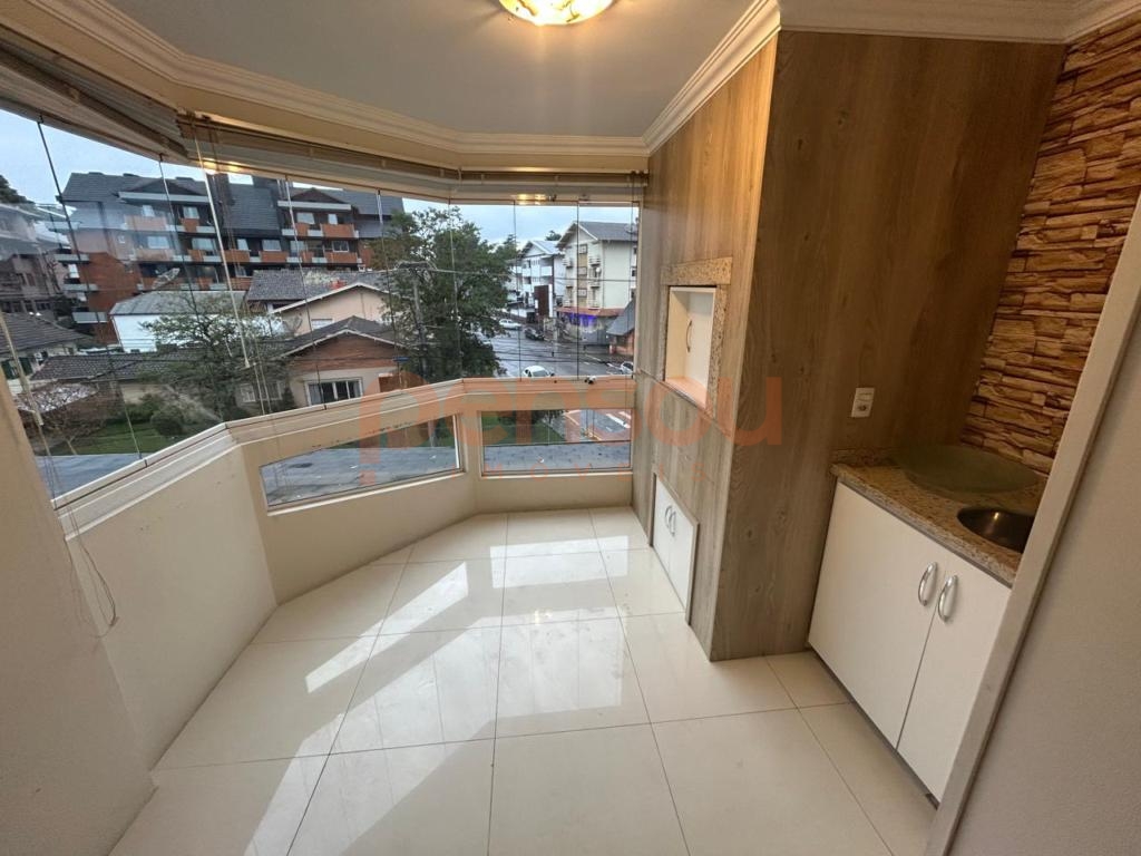 Apartamento 3 Dormitórios