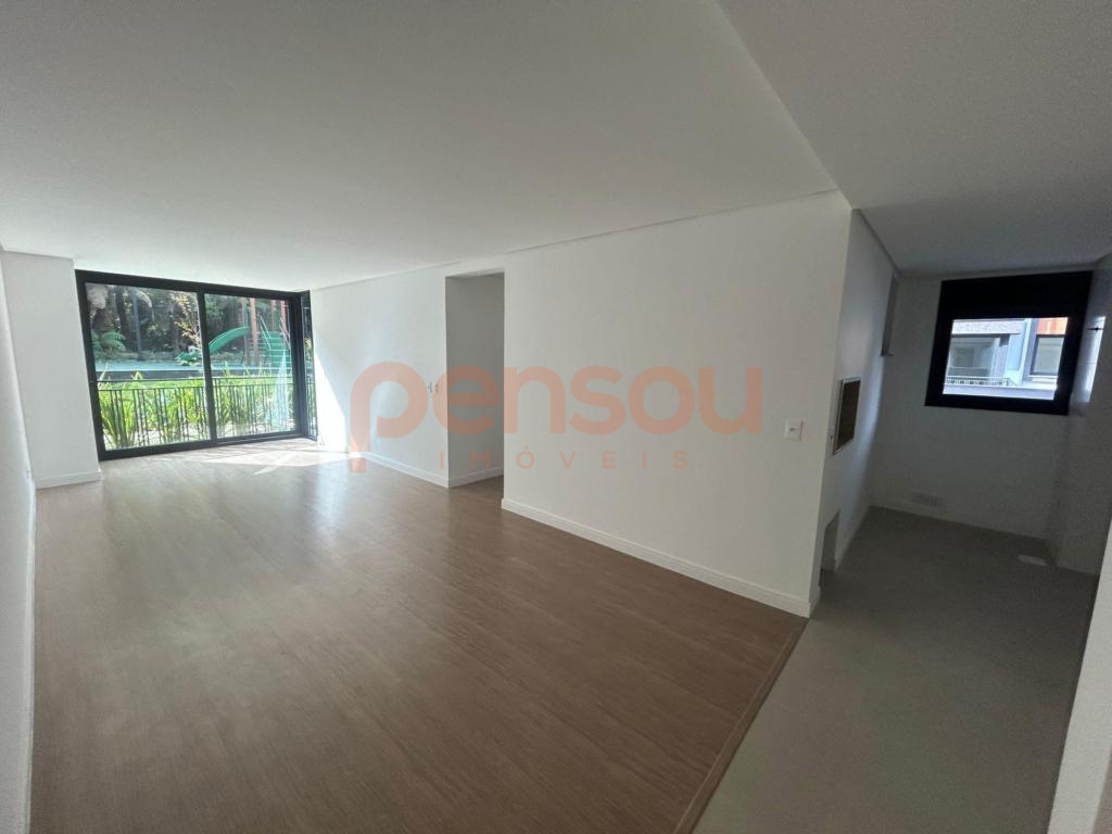 Apartamento 3 Dormitórios