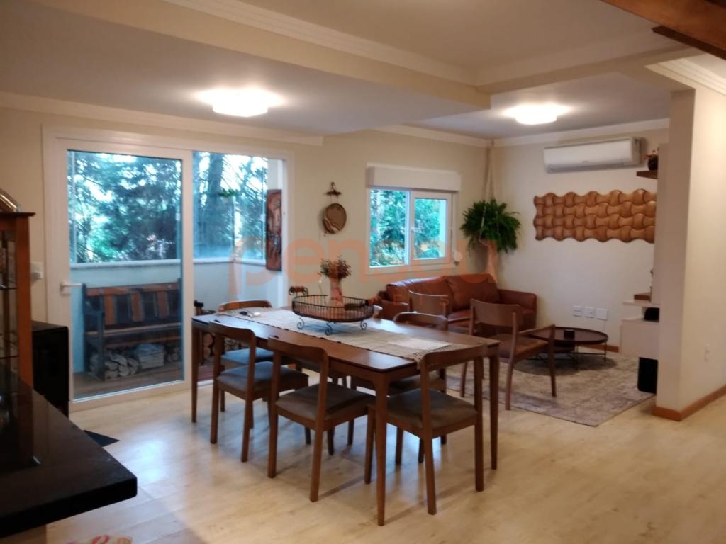 Apartamento 3 Dormitórios