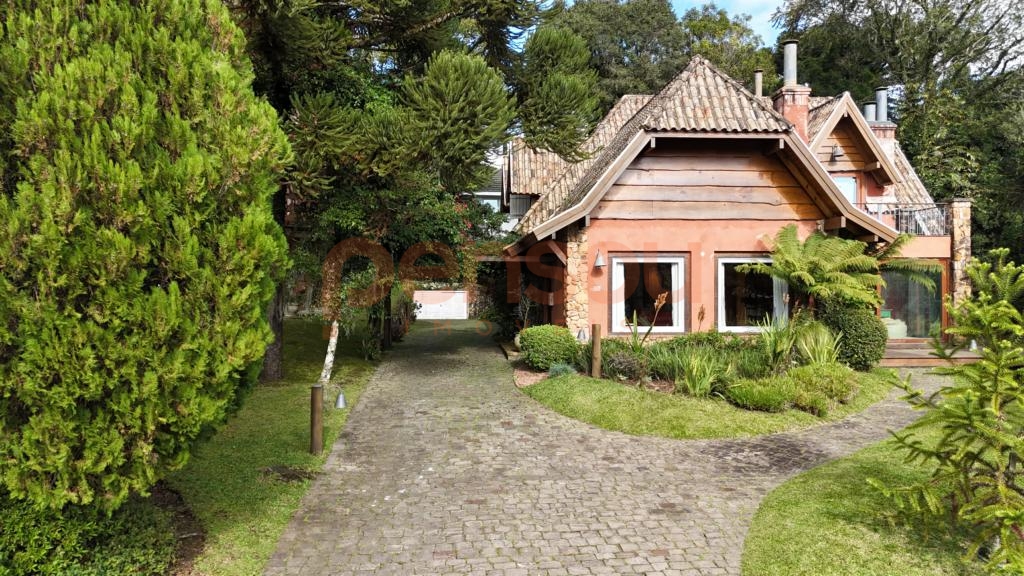 Casa 3 Dormitórios