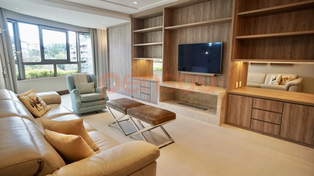 Apartamento 3 Dormitórios
