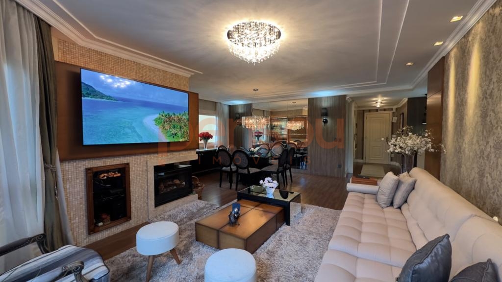 Apartamento 3 Dormitórios