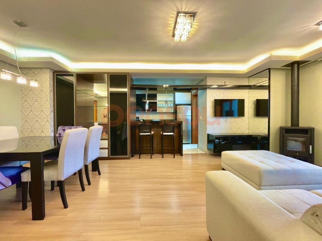 Apartamento 3 Dormitórios