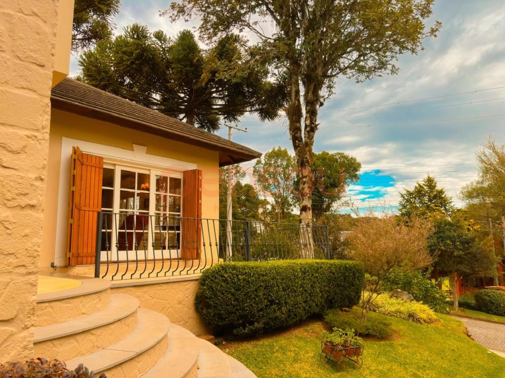 Casa 3 Dormitórios