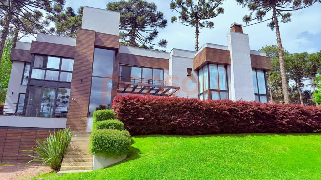 Casa 3 dormitórios em Condomínio